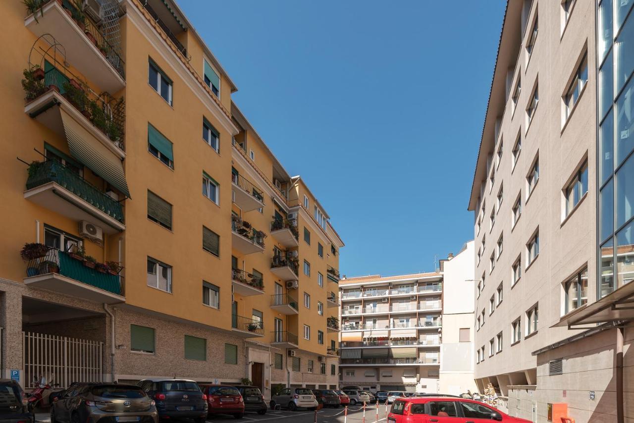 Vaticano & San Pietro Balcony Apartment ローマ エクステリア 写真